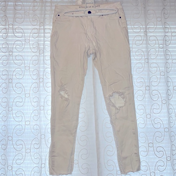 (2 for $40) White Jeans - Picture 6 of 6